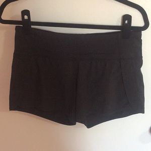 Lulu Lemon Black Speed Shorts in size 6!